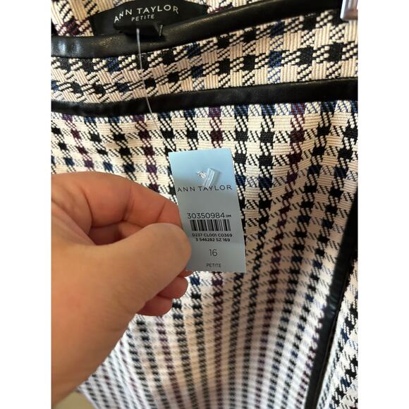 Ann Taylor Pencil Skirt Plus Size 16 Petites Straight Preppy Office Career NWT - Picture 3 of 5